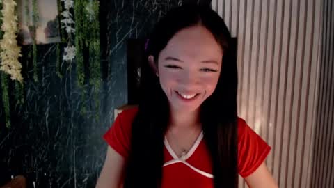 Snapshot of gorgeous_celestine chatting on 07.27.26 tine online show from 07.27.26