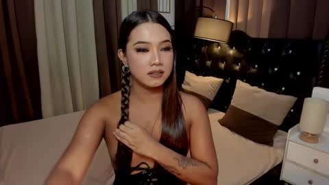 Snapshot of gorgeous_dark_luna chatting on 01.14.25 RIANA online show from 01.14.25