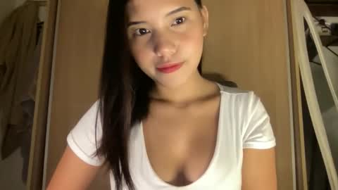 Lyn online show from 09.17.25