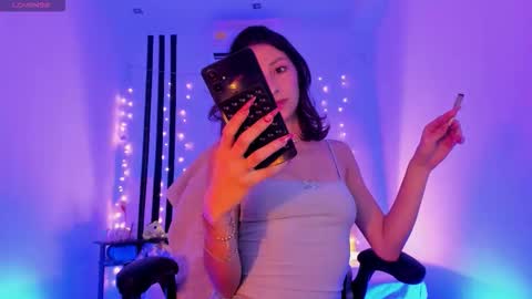 i am Jessi  I love animals and drawing I hope to get along with everyone. XOXO online show from 02.20.26