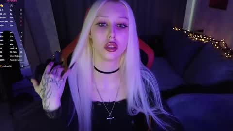 Snapshot of goth__tv chatting on 01.08.26 Violeta online show from 01.08.26