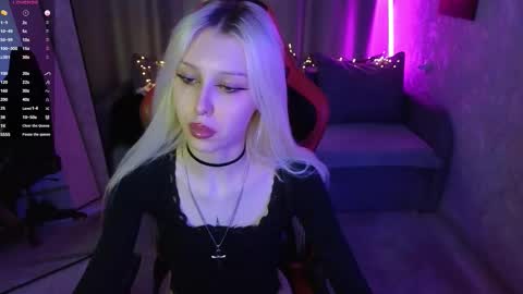 Snapshot of goth__tv chatting on 01.10.26 Violeta online show from 01.10.26