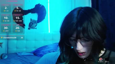 Snapshot of goth_minerva chatting on 09.19.25 goth_minerva online show from 09.19.25