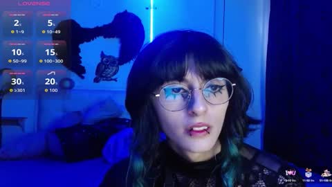 Snapshot of goth_minerva chatting on 09.24.25 goth_minerva online show from 09.24.25