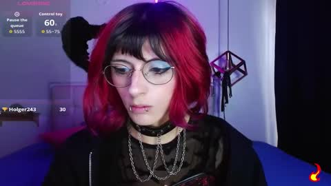 Snapshot of goth_minerva chatting on 10.07.25 goth_minerva online show from 10.07.25