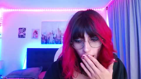 Snapshot of goth_minerva chatting on 11.23.25 goth_minerva online show from 11.23.25