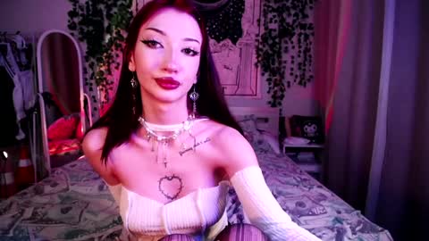Snapshot of gothdesss chatting on 01.23.25    online show from 01.23.25