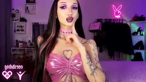    online show from 04.01.26