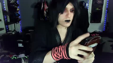 Victoriana online show from 12.29.24