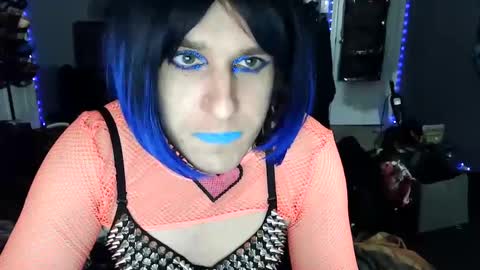 Victoriana online show from 12.31.24