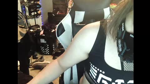 Victoriana online show from 01.11.25