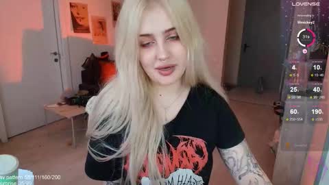 traumfrau Kira angel face devil eyes I SELL A LOT VIDEO IN GALLERY online show from 03.16.26