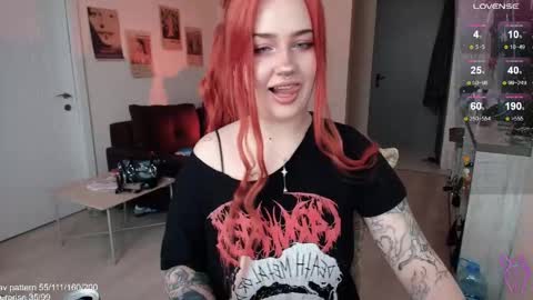 Snapshot of gothkittys chatting on 05.10.26 traumfrau Kira angel face devil eyes I SELL A LOT VIDEO IN GALLERY online show from 05.10.26