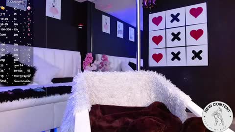 Meredith Alessandra online show from 01.21.25