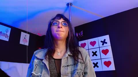 Meredith Alessandra online show from 03.04.25