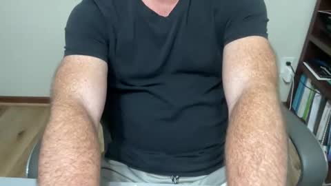 Snapshot of gqimage chatting on 02.12.25 GQImage online show from 02.12.25