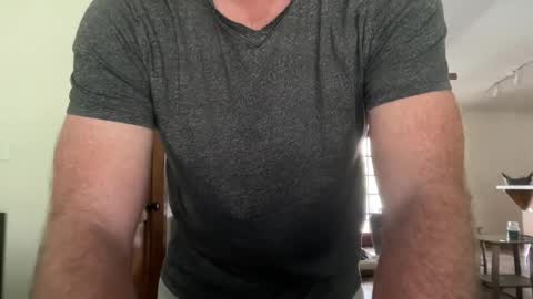 Snapshot of gqimage chatting on 02.12.25 GQImage online show from 02.12.25