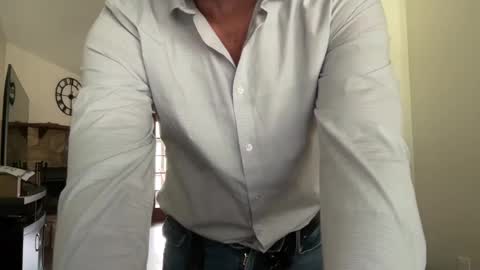 Snapshot of gqimage chatting on 03.04.25 GQImage online show from 03.04.25