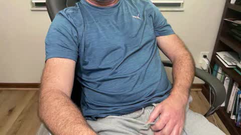 Snapshot of gqimage chatting on 09.10.25 GQImage online show from 09.10.25