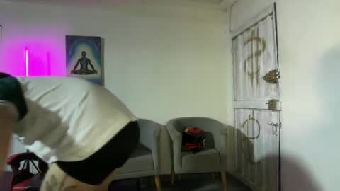 Snapshot of grace_davine chatting on 06.01.26 grace_davine online show from 06.01.26