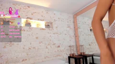 Snapshot of grace_daviss chatting on 12.16.25 GRACE online show from 12.16.25