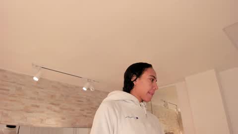 Snapshot of grace_daviss chatting on 02.05.26 GRACE online show from 02.05.26