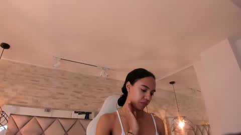 Snapshot of grace_daviss chatting on 03.18.26 GRACE online show from 03.18.26