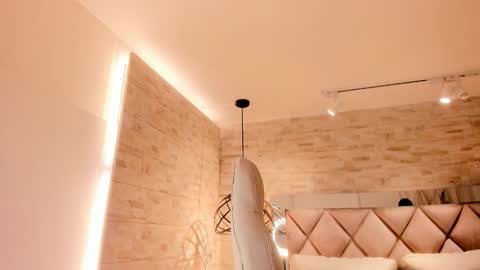 Snapshot of grace_daviss chatting on 03.19.26 GRACE online show from 03.19.26