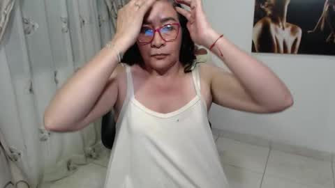 Snapshot of grace_mature_milf chatting on 09.24.25 grace_mature_milf online show from 09.24.25