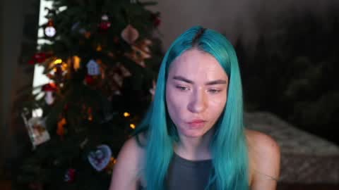 Snapshot of gracegreen chatting on 12.17.24 I will be glad to see you  30 N  1800  - 2300 gmt3  online show from 12.17.24