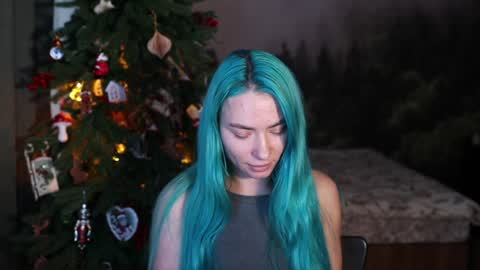 Snapshot of gracegreen chatting on 12.17.24 I will be glad to see you  30 N  1800  - 2300 gmt3  online show from 12.17.24