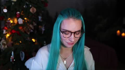 Snapshot of gracegreen chatting on 12.30.24 I will be glad to see you  30 N  1800  - 2300 gmt3  online show from 12.30.24