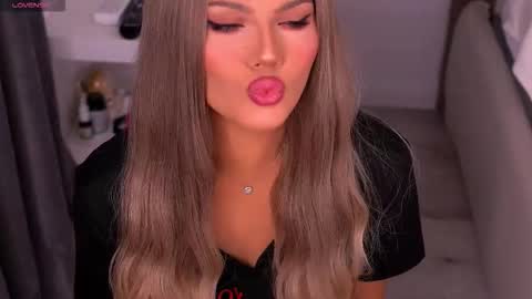 Grace online show from 10.03.25