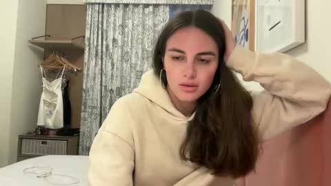 Gracie Smith online show from 05.10.26