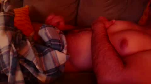 7 in boy toy online show from 12.08.24