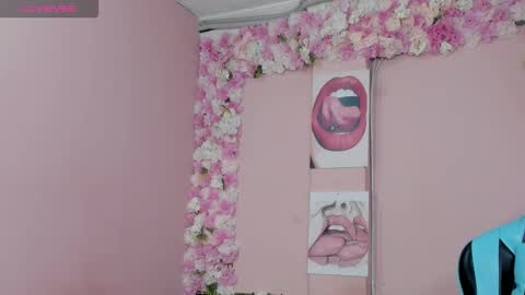 Mi Name is violeta  online show from 09.28.25