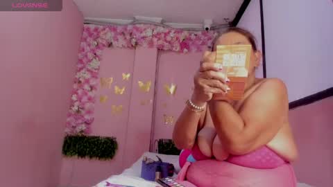 Snapshot of grandmother_milf chatting on 05.05.26 Mi Name is violeta online show from 05.05.26
