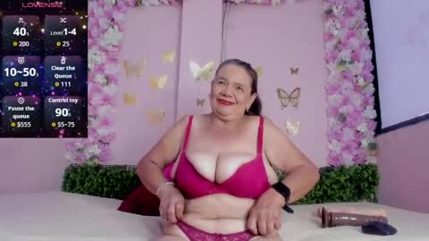 Snapshot of grandmother_milf chatting on 05.14.26 Mi Name is violeta online show from 05.14.26