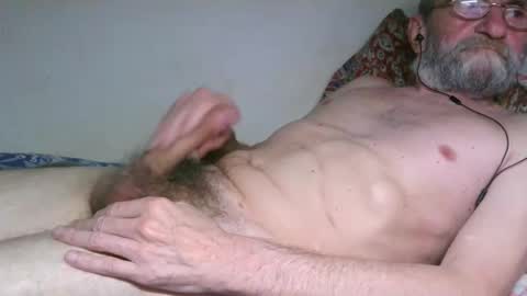 Snapshot of grandpa_mark chatting on 09.26.25 Mark online show from 09.26.25