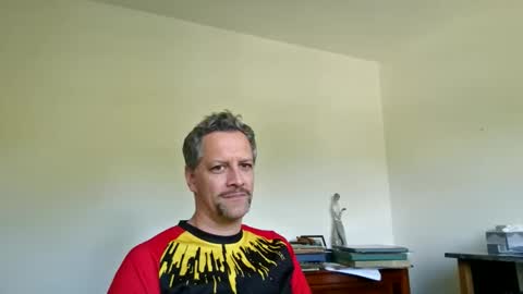 Snapshot of grattitude chatting on 11.24.25 grattitude online show from 11.24.25