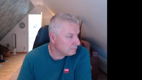 Snapshot of grau197077 chatting on 07.15.26 grau197077 online show from 07.15.26