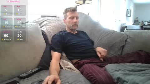 Snapshot of graylonewolf chatting on 12.01.24 Gray lone wolf online show from 12.01.24