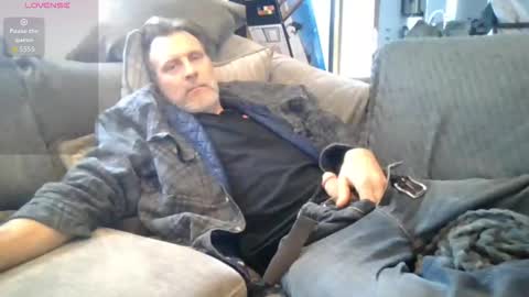 Snapshot of graylonewolf chatting on 01.14.26 Gray lone wolf online show from 01.14.26