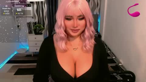 Snapshot of great_selfsuckerts chatting on 07.17.26 PAULATHEONE online show from 07.17.26