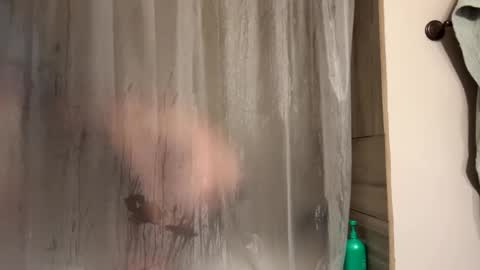 Snapshot of greatest166 chatting on 12.16.25 mike Stienburg online show from 12.16.25