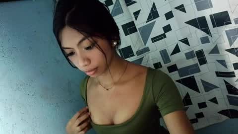 Kaira online show from 04.12.26