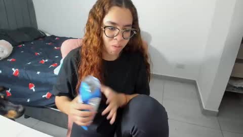 Snapshot of greciaruiz chatting on 10.25.25 GreciaRuiz online show from 10.25.25
