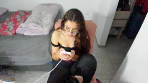 GreciaRuiz online show from 05.19.26
