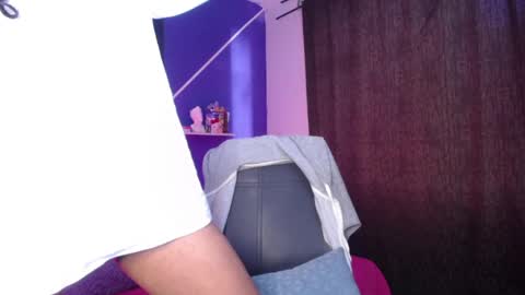 greeicy_love2 online show from 01.15.25