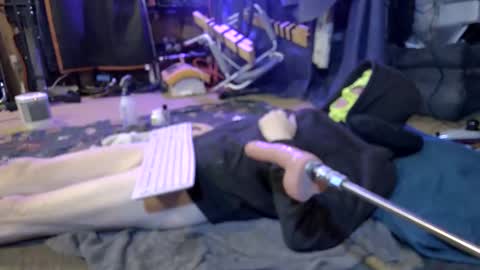 Snapshot of gregbball1 chatting on 01.09.25 electrogee1 online show from 01.09.25